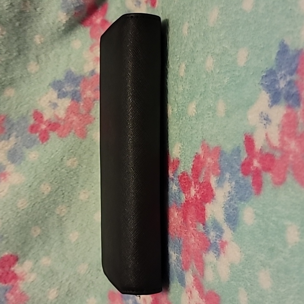 Black Clutch / Wallet - Picture 3 of 14
